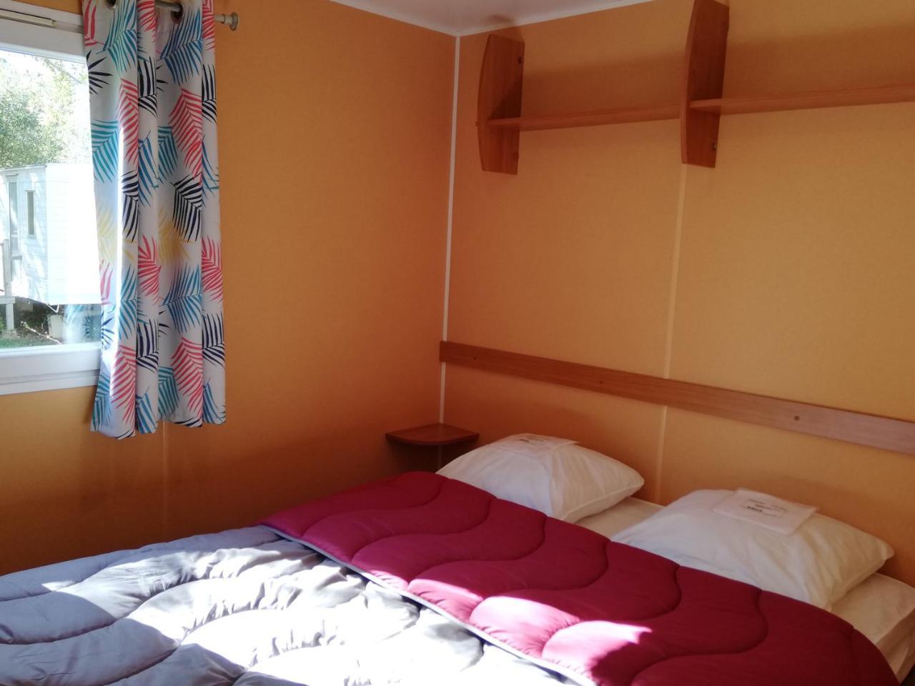 Camping 3 Etoiles - Piscine Chauffee - Vue Montagne 생지롱 외부 사진