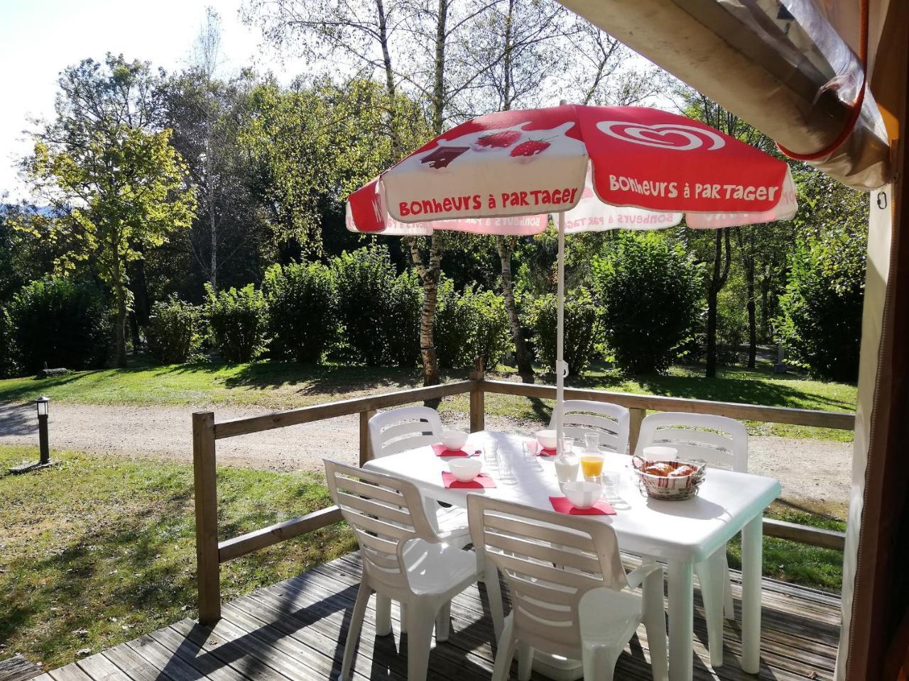 Camping 3 Etoiles - Piscine Chauffee - Vue Montagne 생지롱 외부 사진
