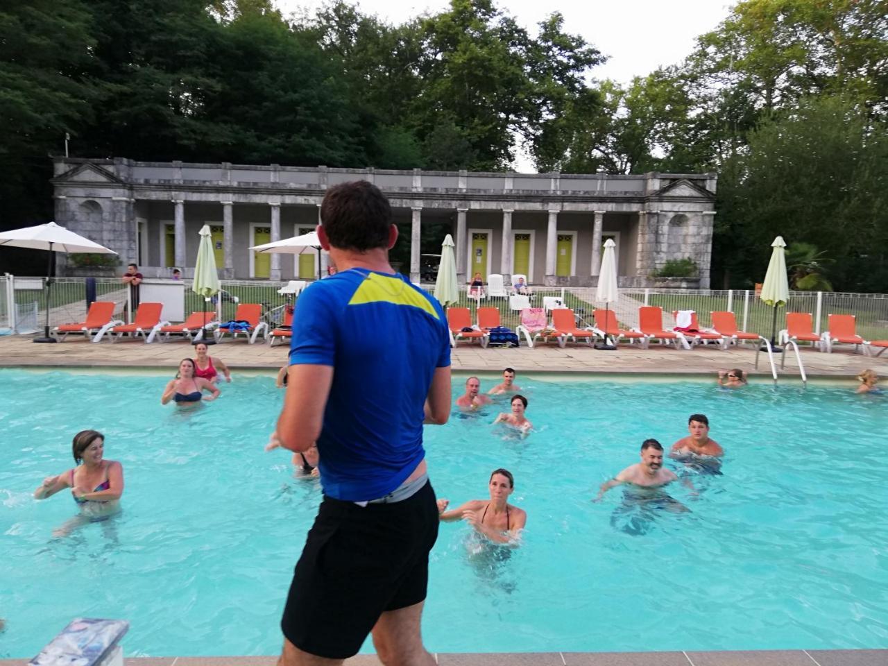 Camping 3 Etoiles - Piscine Chauffee - Vue Montagne 생지롱 외부 사진